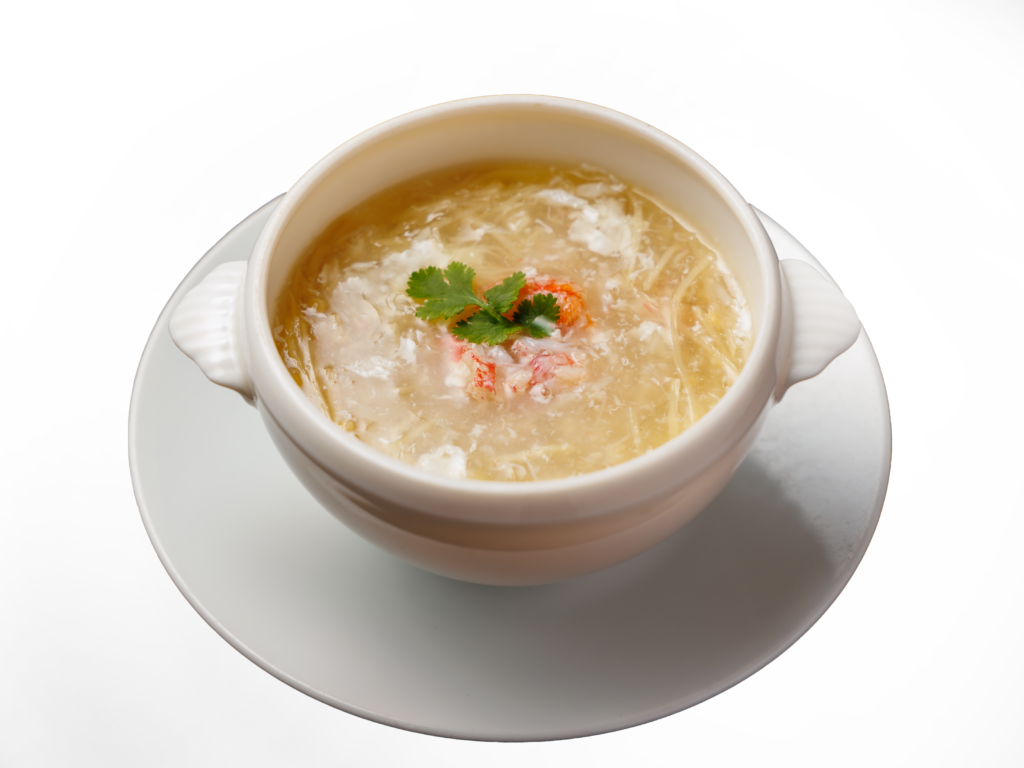 蟹肉フカヒレスープ｜蟹の旨みとフカヒレの食感を楽しむ贅沢スープ